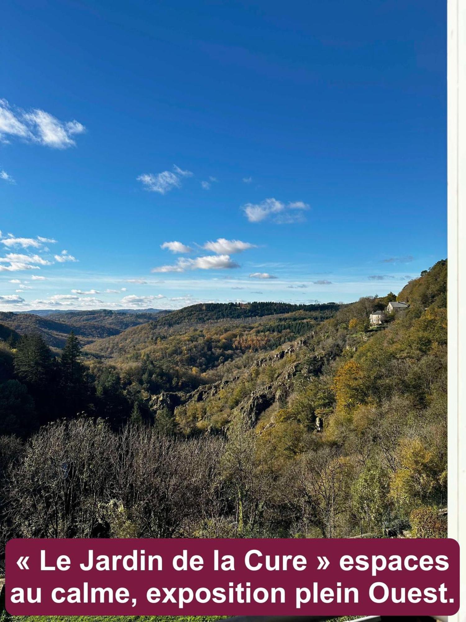 Le Chant Des Sources, Gites Et Chambres D'Hotes Avec Vue A Gimel-Les-Cascades Extérieur photo